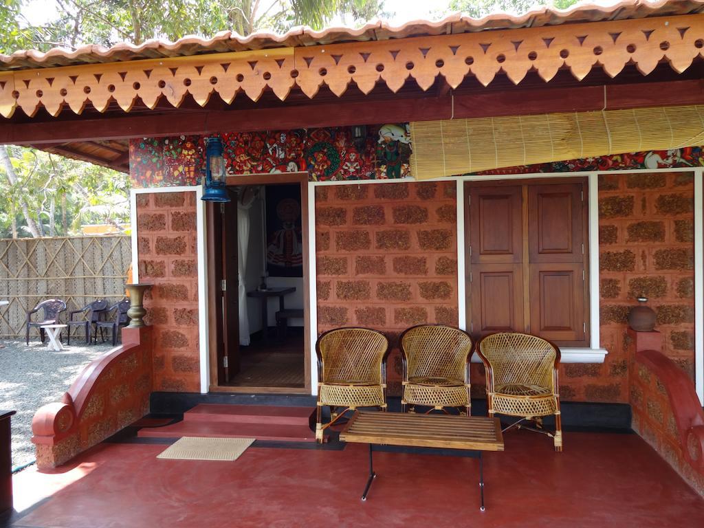 Ambadis Villas Kodungallur Exterior photo
