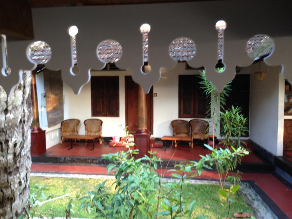 Ambadis Villas Kodungallur Exterior photo